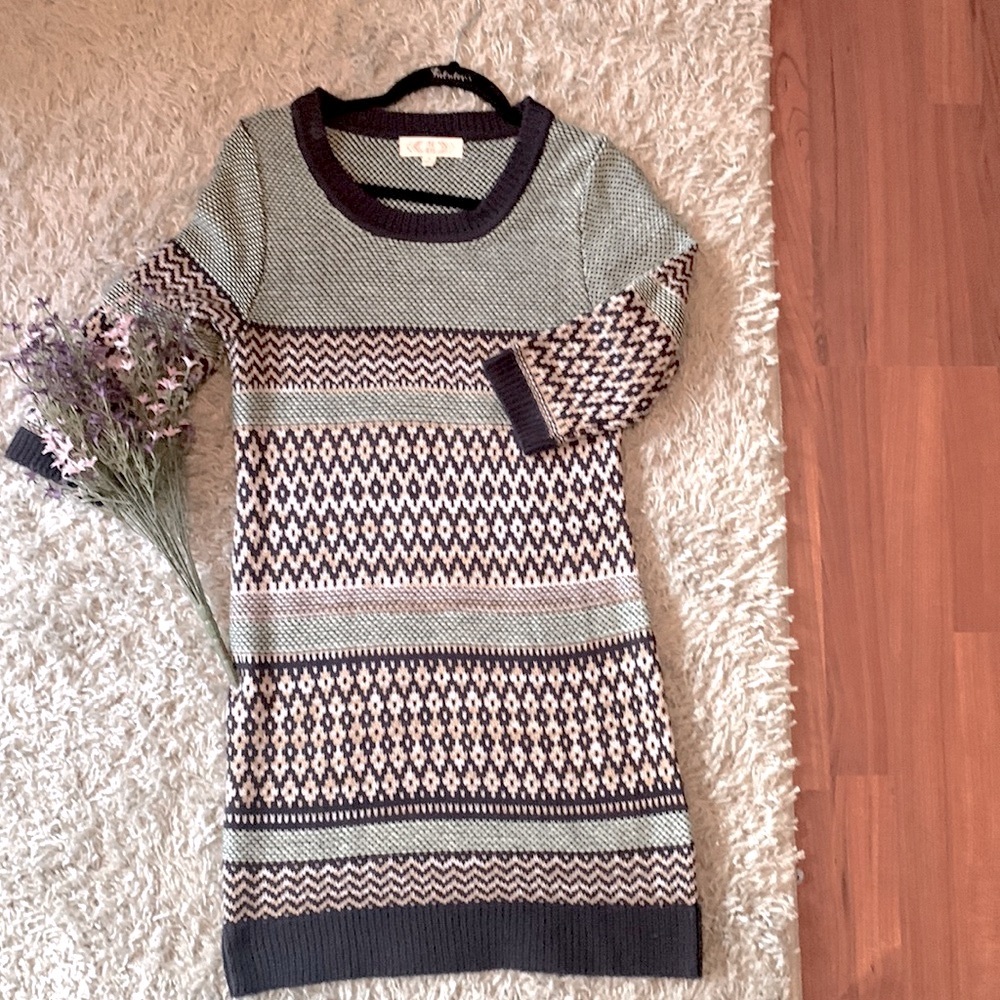 NWOT Pink Rose 3/4 Sleeve Sweater Dress